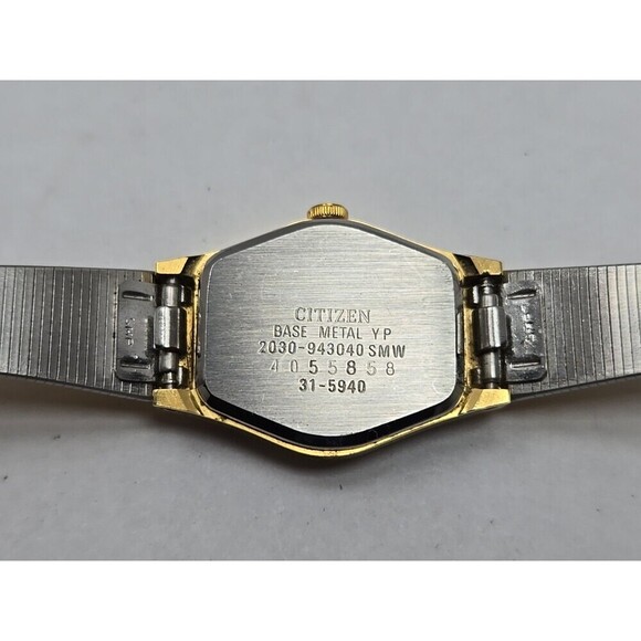 Citizen Quartz 2030 Gold Plated Textured Bracelet Ladies Watch New Battery - Picture 10 of 10